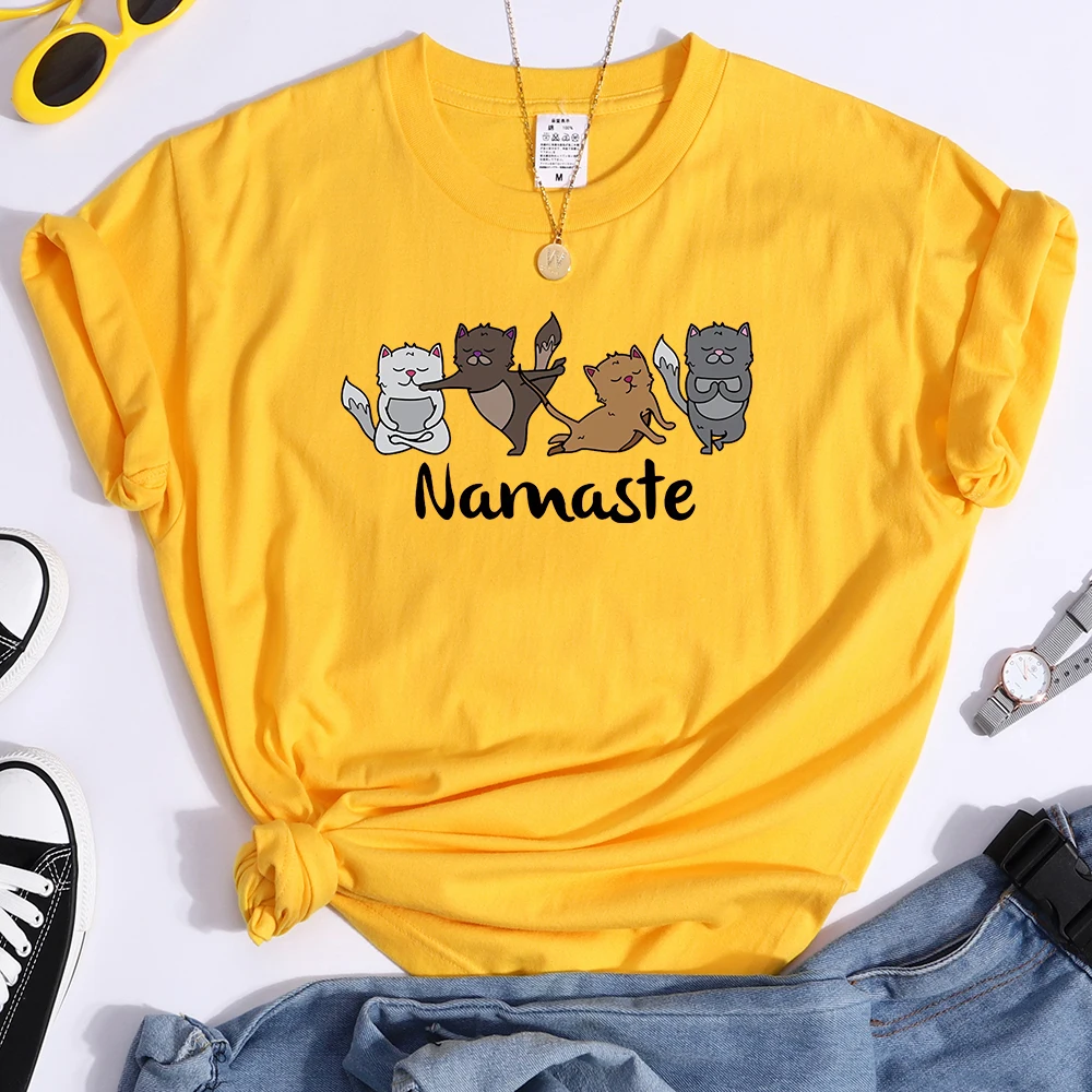 Happy Kitten Dancing Happily Printing T-shirts For Women Vintage Tshirts Oversize o-neck Top Fashion Soft Woman's Tshirts