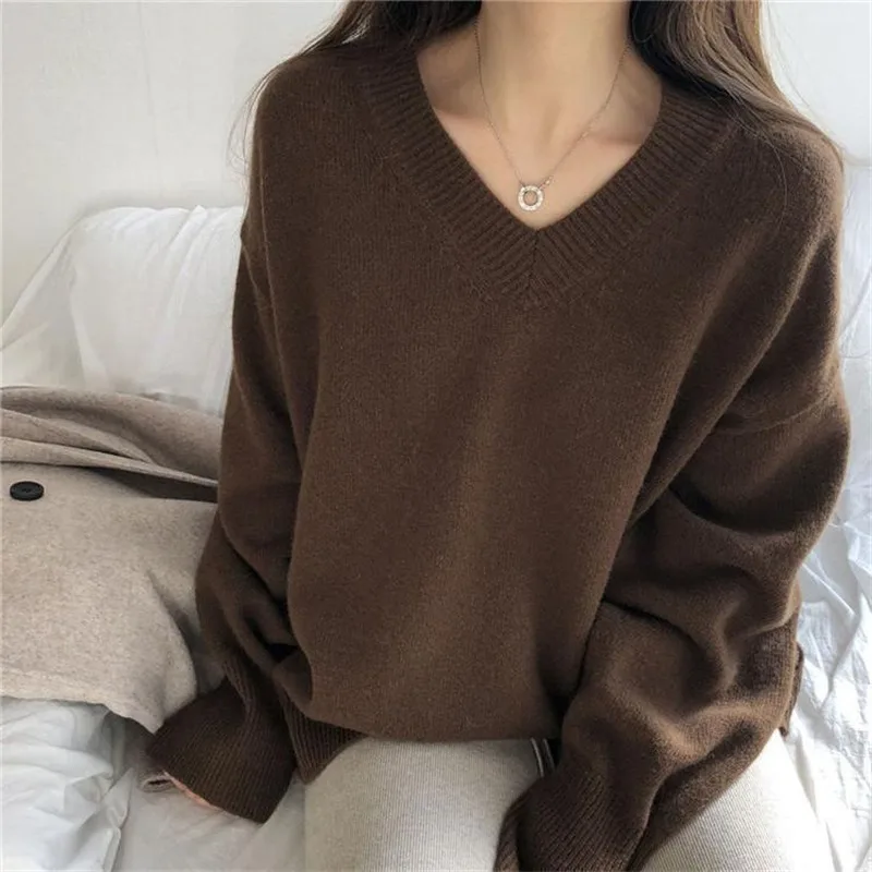 

Lazy wind in autumn and winter V-neck sweater wearing women's wild and loose pullover sweater bottoming coat