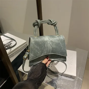 Fashionable Women's Shoulder Bag Pure Color Trendy Crossbody Bag Simple Casual Diagonal Bag Small Square Bags for Autumn bolsos