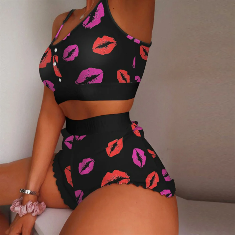 

Women'S 2 Pcs Set Summer Fashion Strawberry Print Lace Sling Top Shorts Suit Home Thin Sleeping Clothes Sweet Pajamas Nightgown