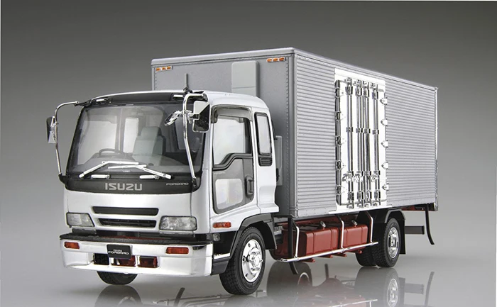 アオシマ 1/32scale ISUZU エルフ