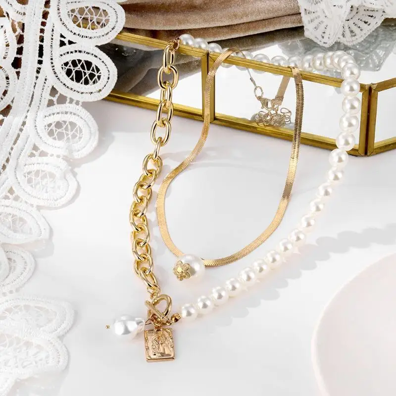 Vintage Baroque Pearl Square Pendant Necklace Alloy Pearl Splicing OT Buckle Stacked Necklace Women's Luxury Jewelry Necklaces
