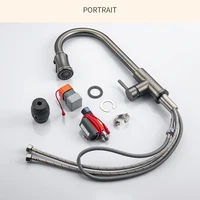 ก๊อกน้ำอ่างล้างจานแบบดิจิตอลสีเทา พร้อมหัวฉีดแบบดึงลง ก๊อกผสมน้ำร้อนน้ำเย็นแบบสัมผัสสำหรับห้องครัว 6