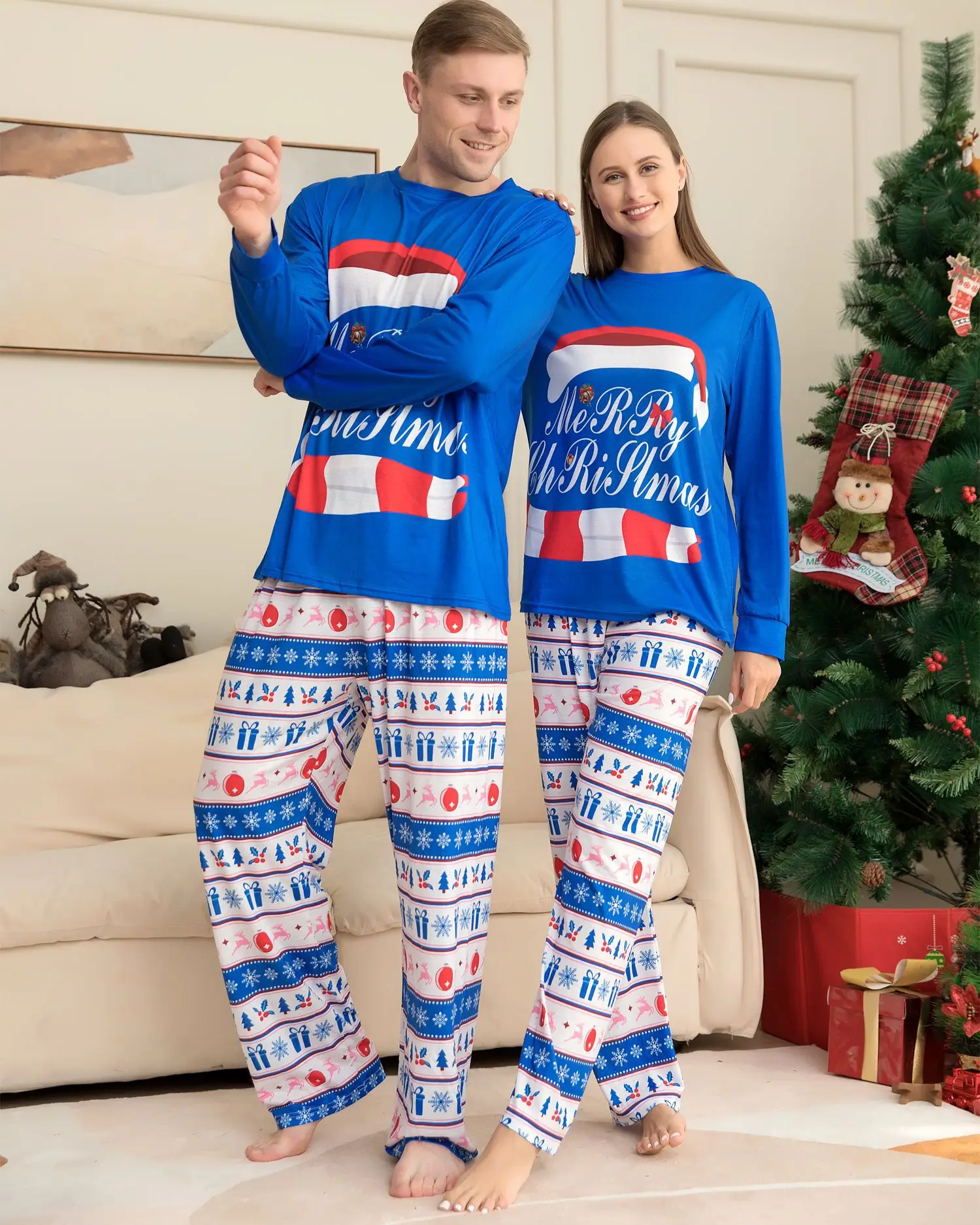 thumbnail image 3 of Conjunto de pijamas a juego para toda la familia, gorro navideño nuevo de 2022, estampado de letras, conjunto para adultos y niños, mono para bebé y ropa para perro para la familia, 3 of 5