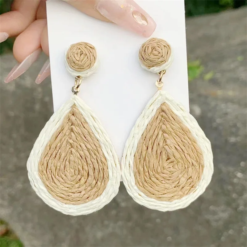AENSOA Orecchini pendenti rotondi in rafia gialla Boho per donna Orecchini pendenti in maglia geometrica fatta a mano in rattan Gioielli da spiaggia estiva  36