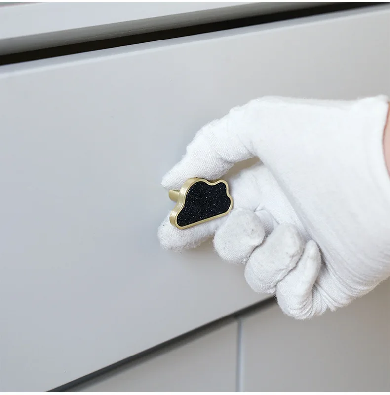 Description Picture 5 of item1pcs Cloud Cabinet Pulls Gold Drawer Dresser Knobs and Pulls for Kitchen Wardrobe Door Drawer Furniture Creative Nordic Handle