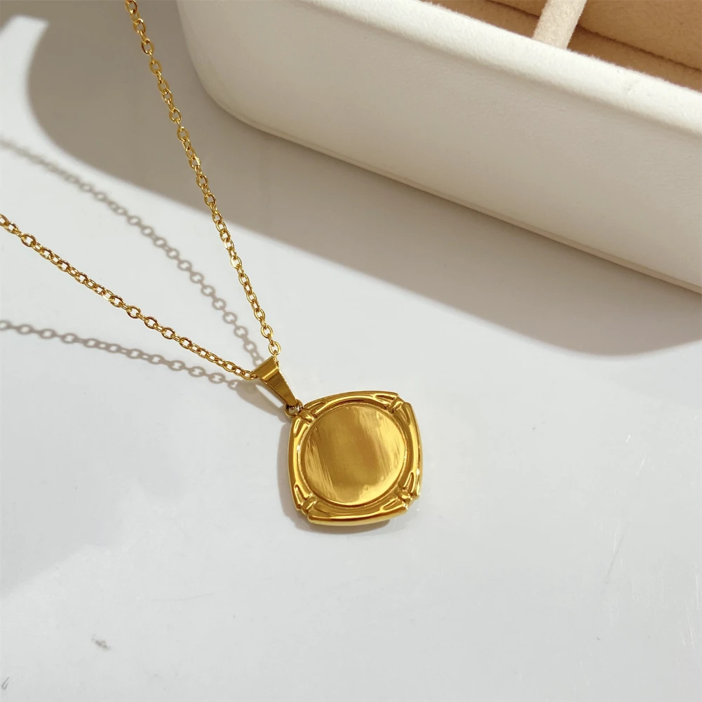 м Ƽ ûϻ ¾ Ʈ  η ƿ  18K  Ʈ ,   Ƽ 