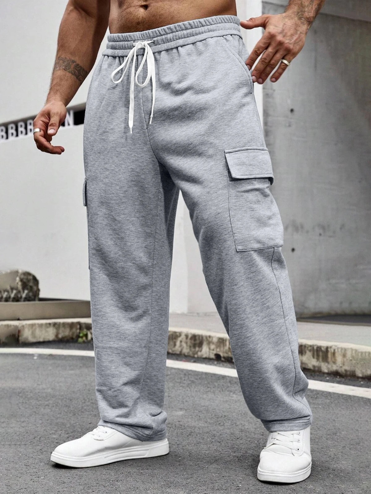 Description Picture 2 of itemSpring Men's Multi-Pocket Pants Outdoor Cargo Jogger Pant Work Hiking Tactical Loose Straight Trousers Sweatpants Male Clothing