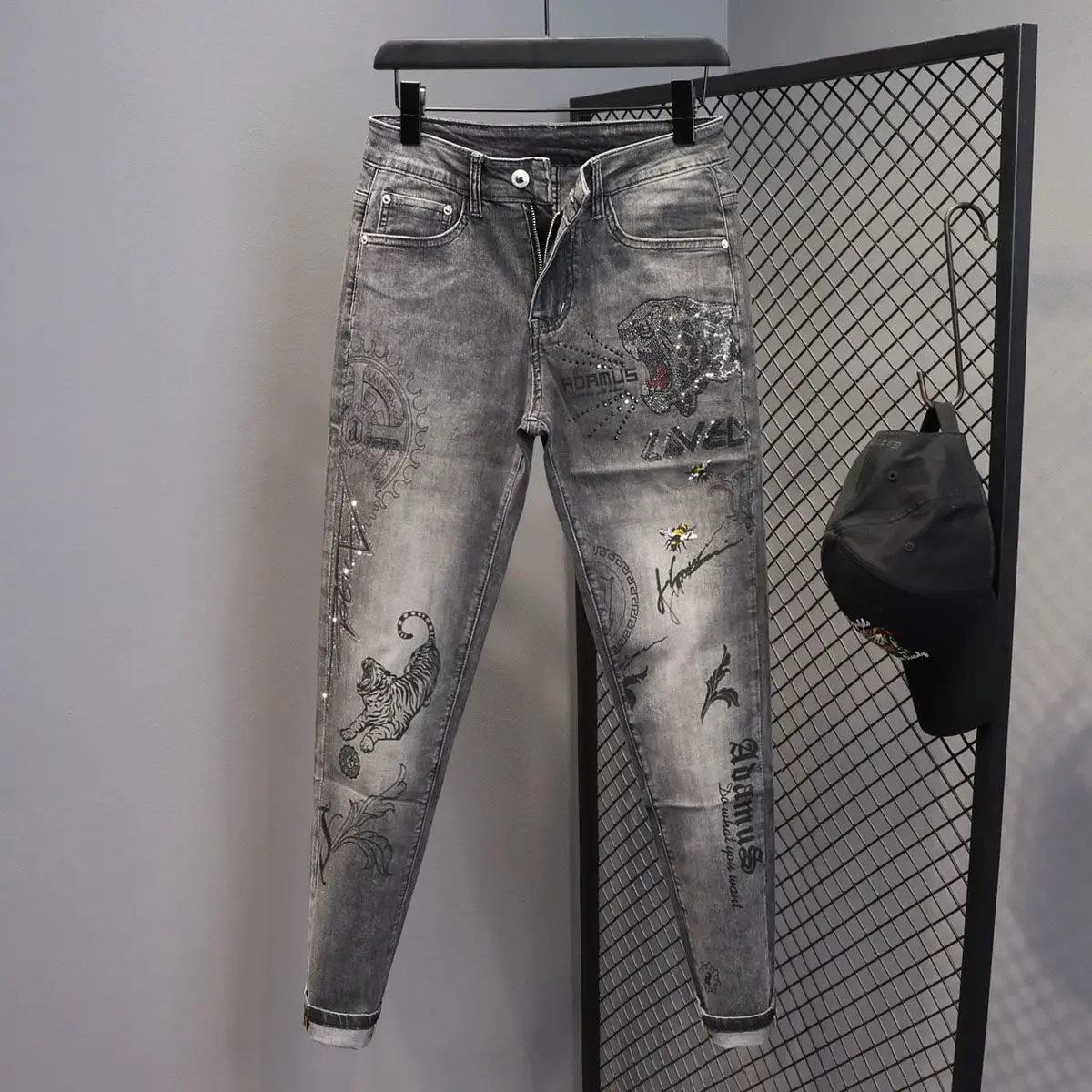 Pantaloni Con Strass Jeans Per Uomo Slim Fit Graphic Pantaloni Da Cowboy Maschili Skinny Tight Pipe Print 2023 Coreano Autunno Trend Xs