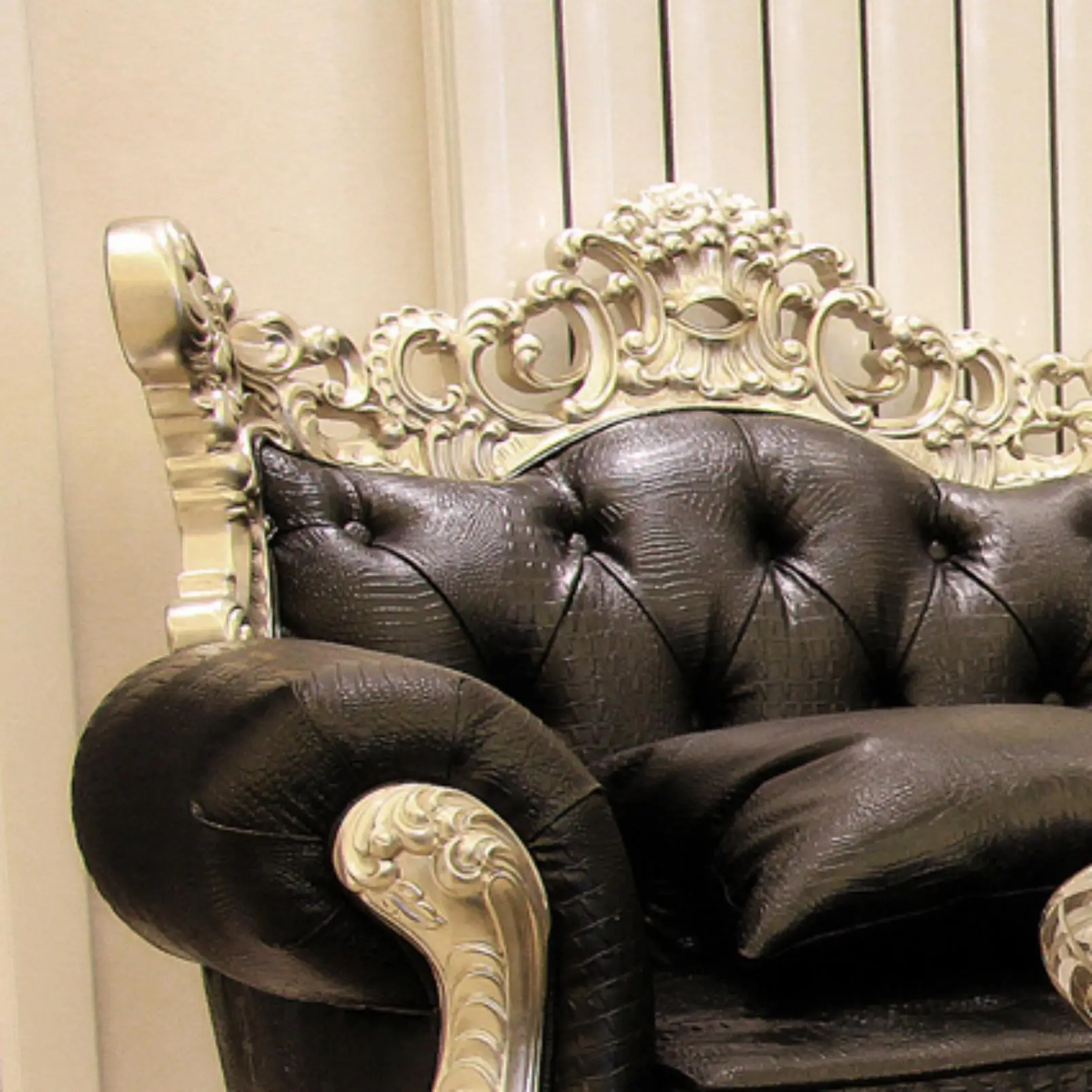 

Неоклассический диван, уход в европейском стиле, импортированный из лтали, постмодернизированная резьба по дереву, Высококачественная кожаная мебель