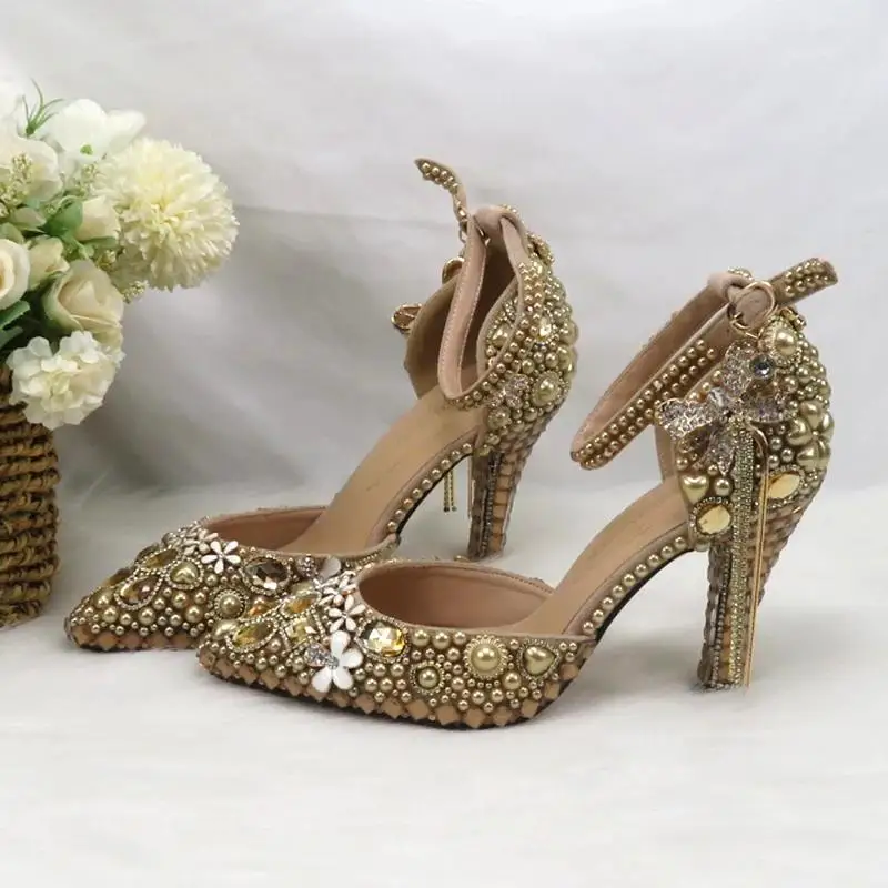 Golden Bridal Sandals, Size: 7 & 8 at Rs 1150/pair in Delhi | ID:  14365640455