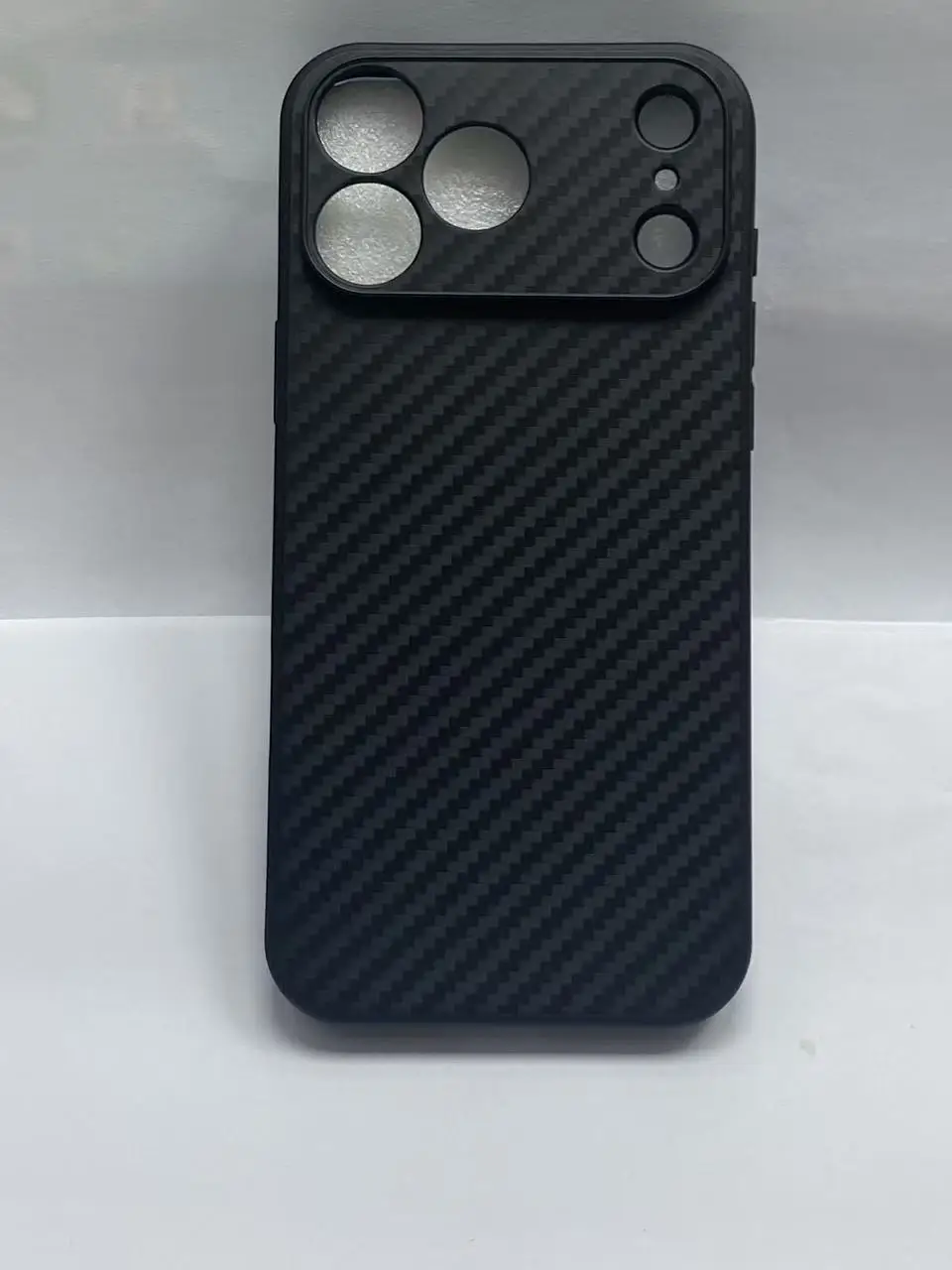 Sleek Carbon Fiber Texture Shockproof Phone Case - Soft Protective Back Cover
