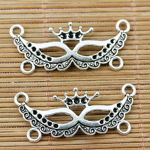 

10pcs 41*18mm hole 2.7mm Tibetan silver mask crown connectors EF1317