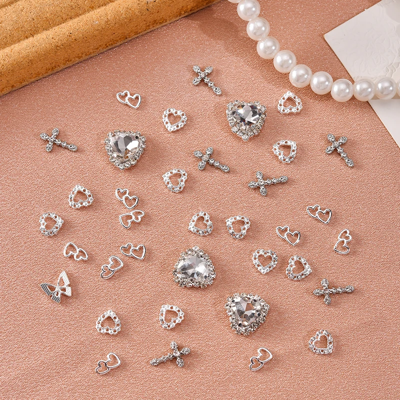 60PCS 실버 네일 참 크리스탈 하트 네일 참 3D 합금 크로스 네일 참 금속 나비 참 네일 보석 라인스톤