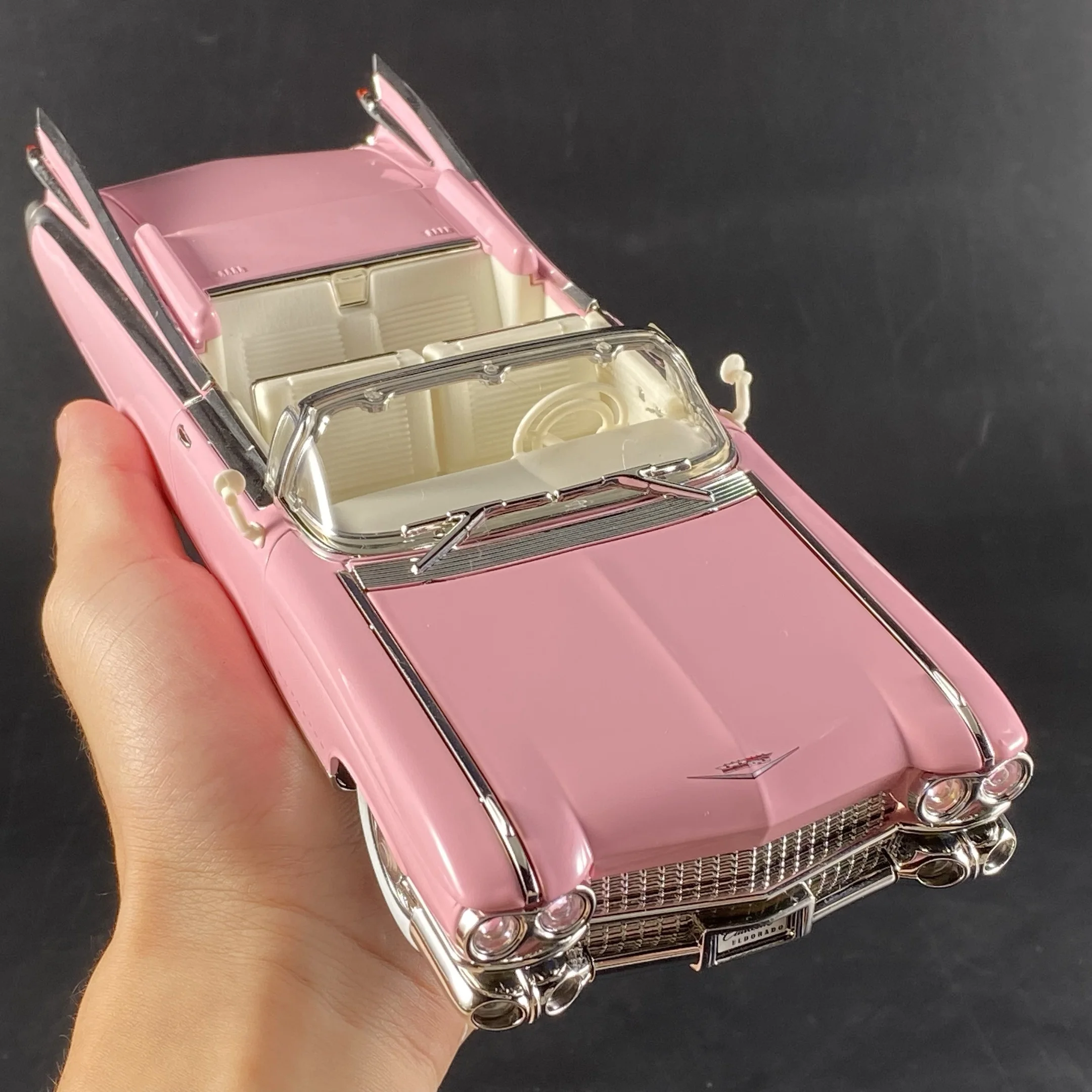 1:24 Cadillac Eldorado Biarritz 1959 Series 62 Luxury Alloy