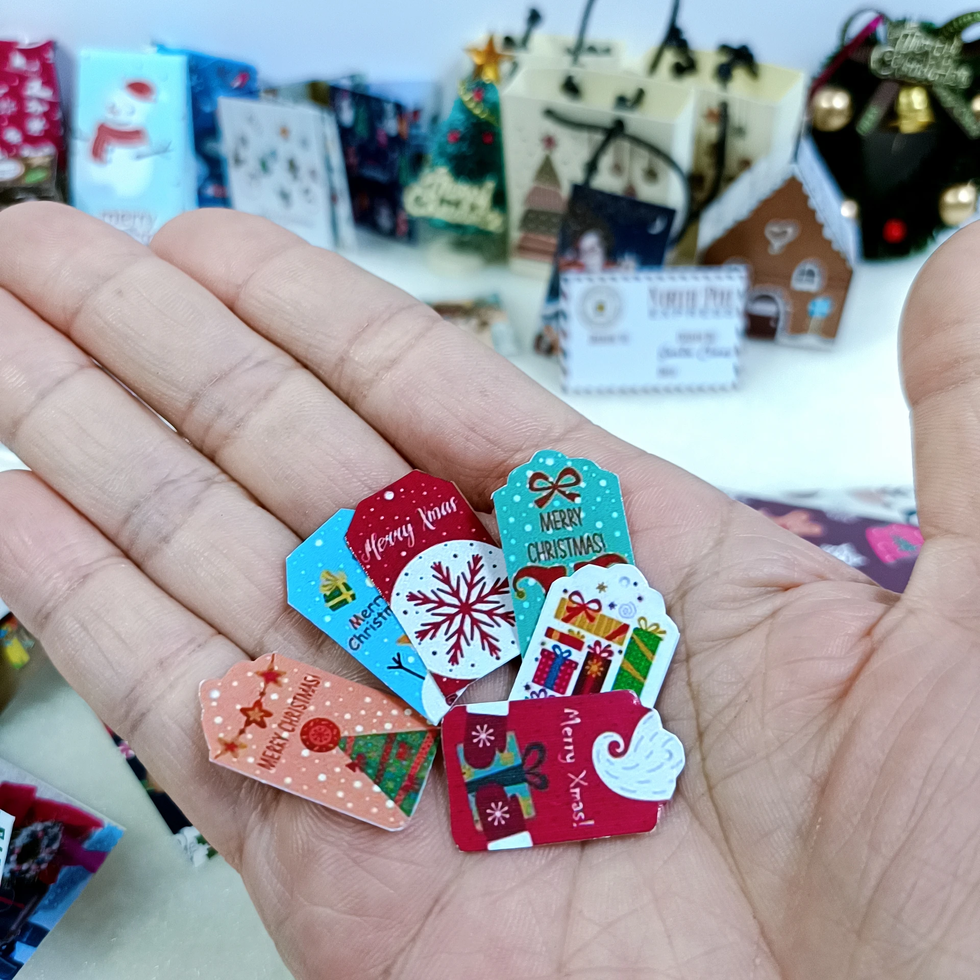 New 1/6 Christmas Gift （Scale Greeting cards, posters, postcards, bags, small gift boxes，banner）for  Dollhouse dolls Accessories 4