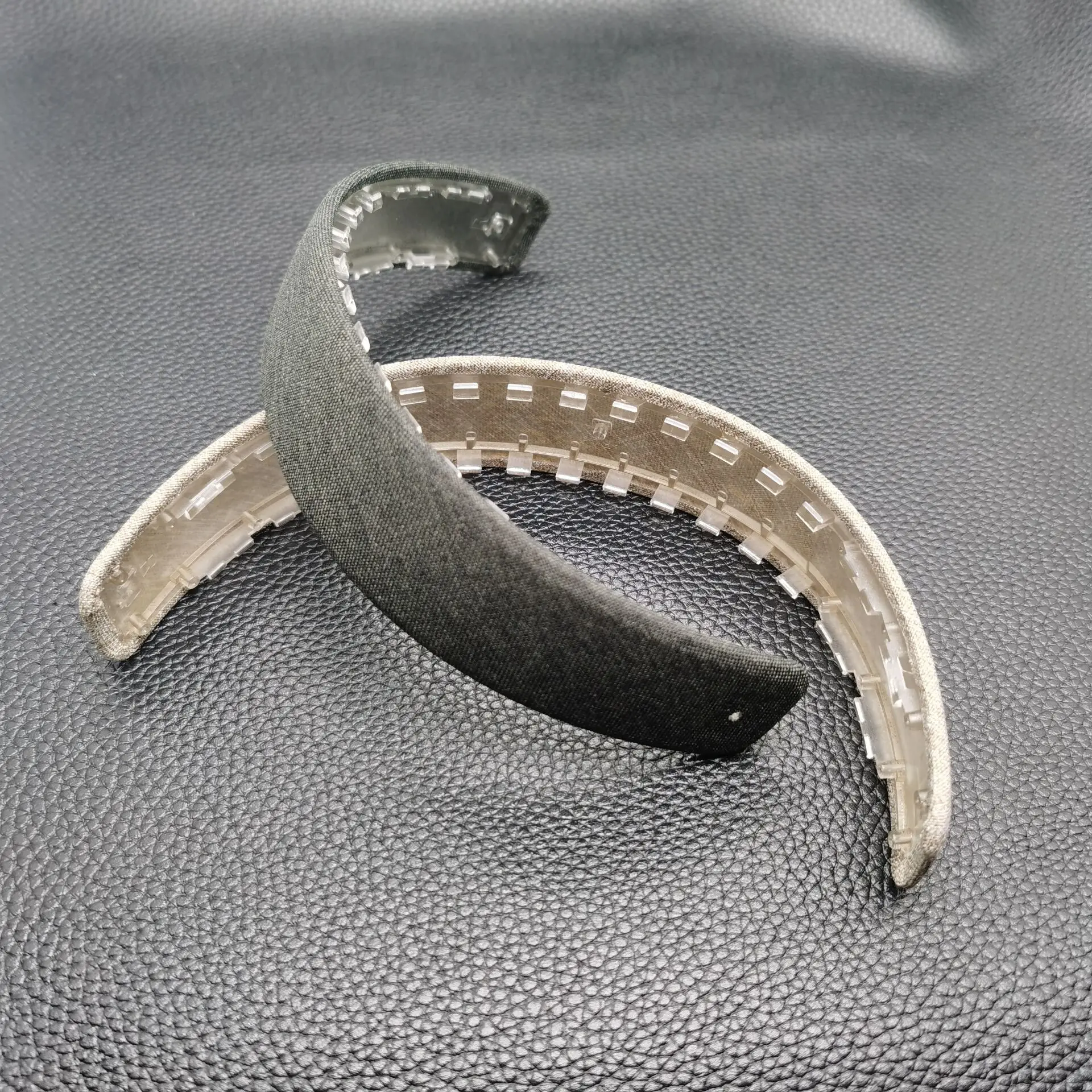 Momentum4 Headband Bracket Spare Parts for Sennheiser Momentum 4 Headphone Top Plastic Replacement Head Band Repair Parts