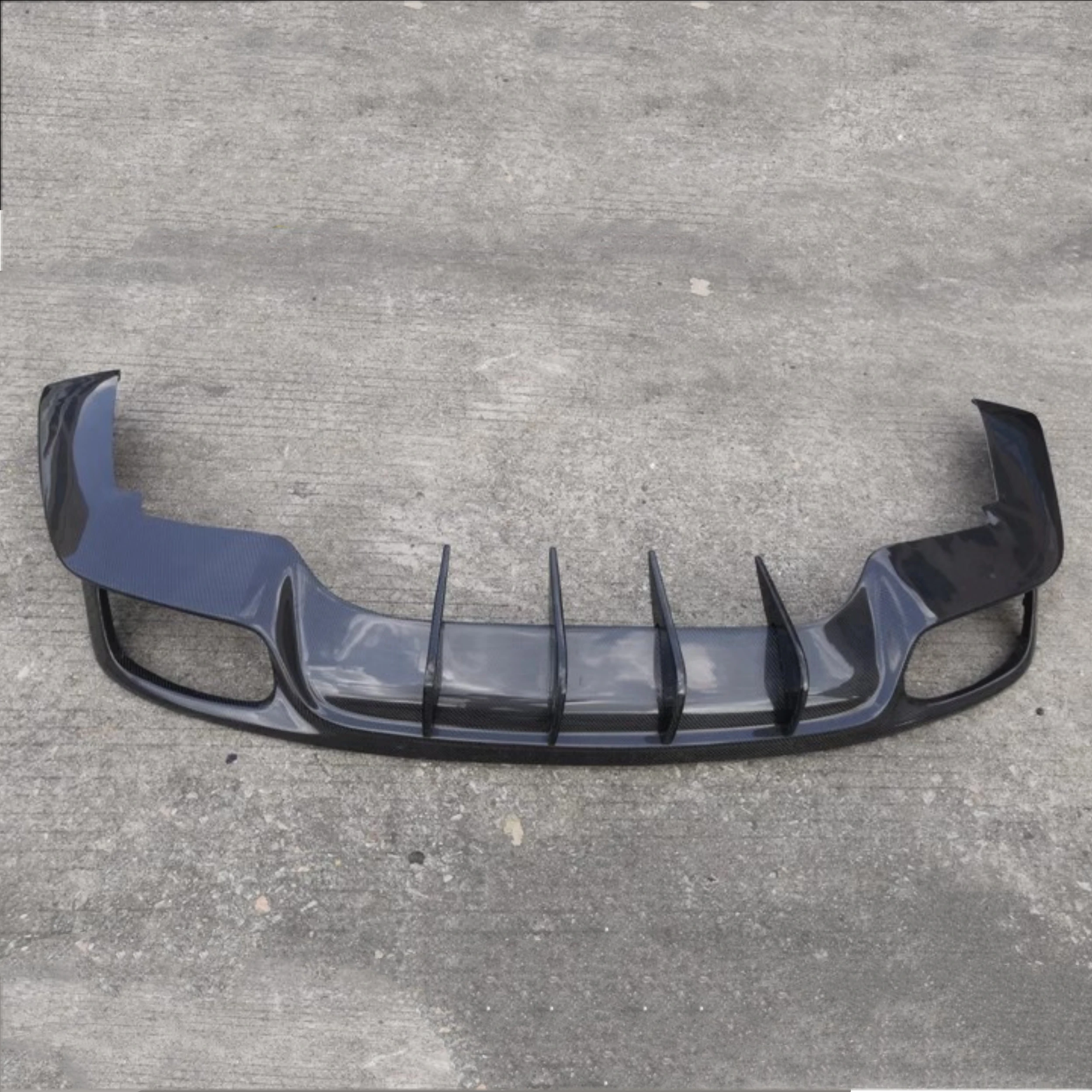 

Carbon Fiber Rear Lip Rear Shovel Assembly For Porsche Panamera 2014-20 modified 971 Style Body Kit Auto Accessories