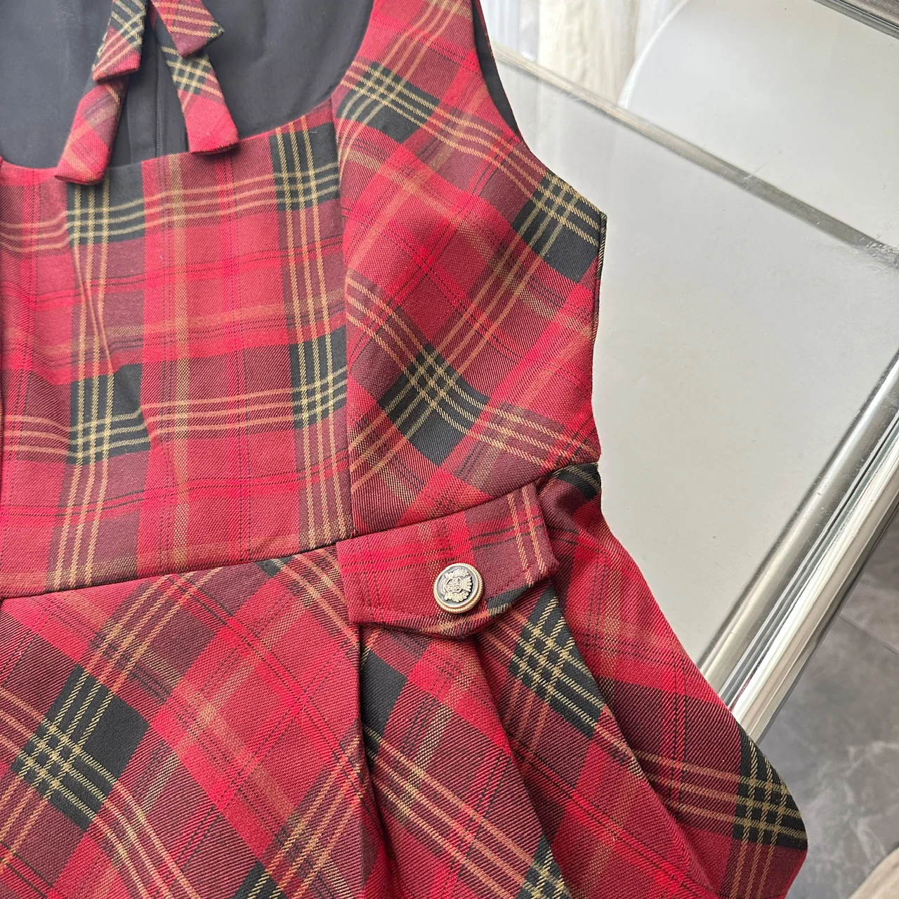 French Vintage Two-piece Dress Set Women Flare Sleeve Shirt Red Plaid Strap Dress A-line Autumn Winter New Christmas Party Dress