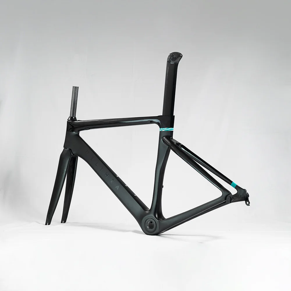 海外限定 エアロカーボンフレームロードバイク DELIHAE
