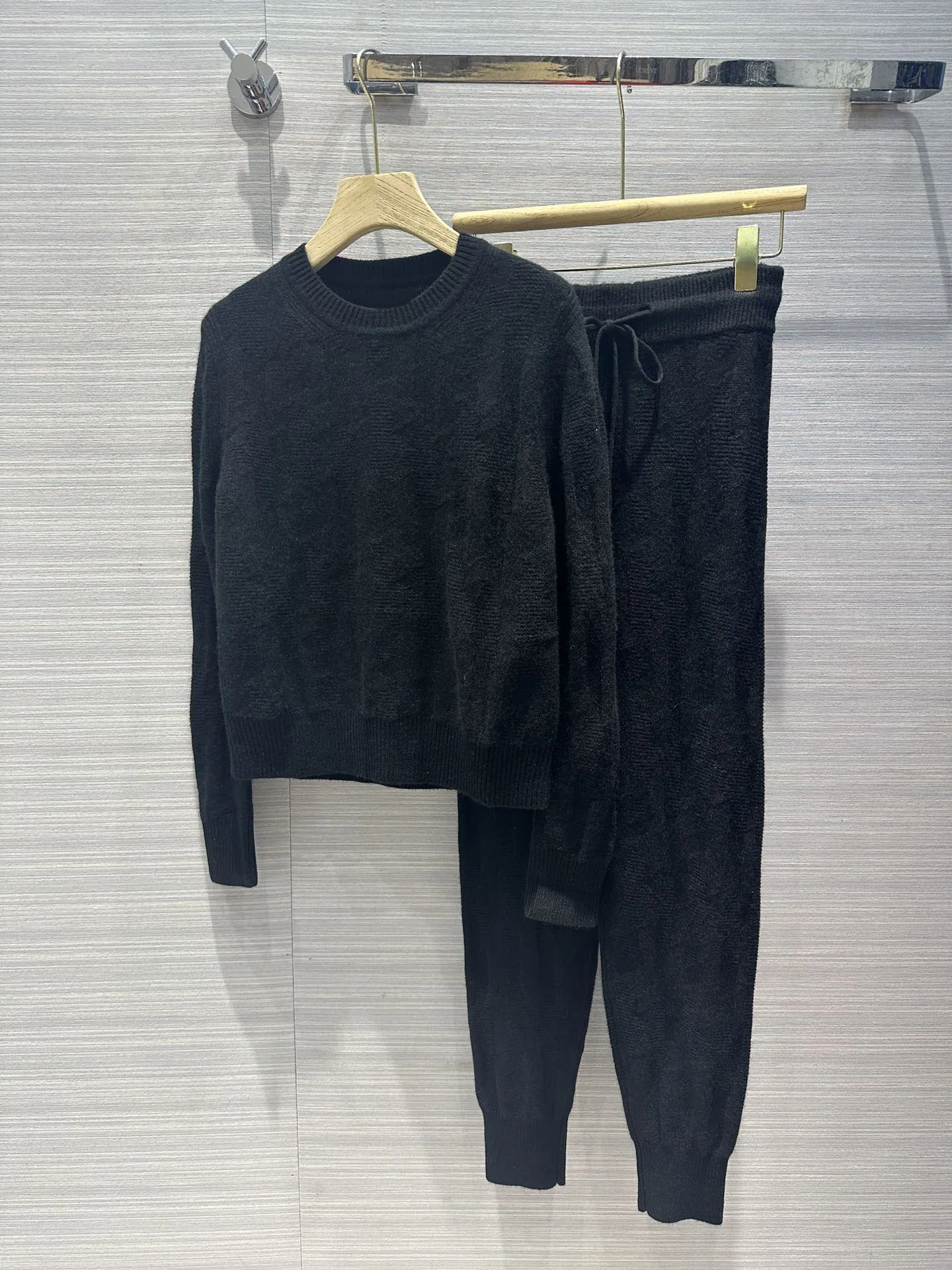 

Cashmere set, fashionable temperament, slim fit, soft and comfortable 2023 autumn women's new hot