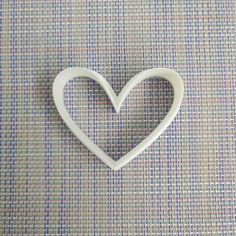 Description Picture 5 of itemHeart shape Cookie Cutter Fondant Sugar Biscuit Mold Arch Kitchen Pastry Decorating Tools