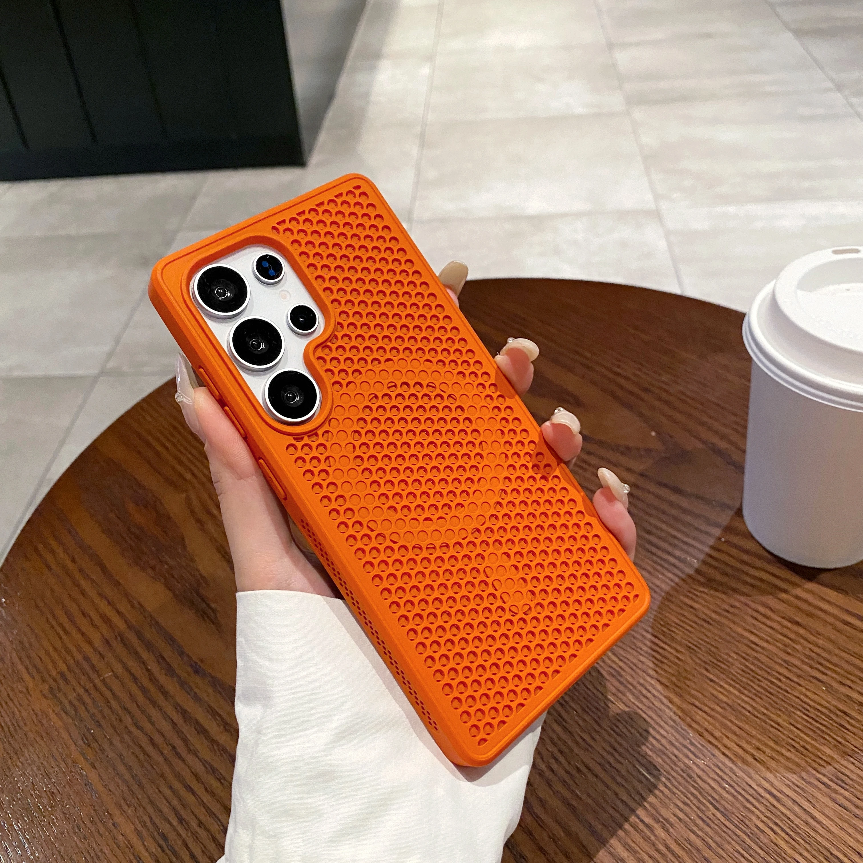 Magnetic Heat Dissipation Mesh Case with Breathable Cooling Grid Design