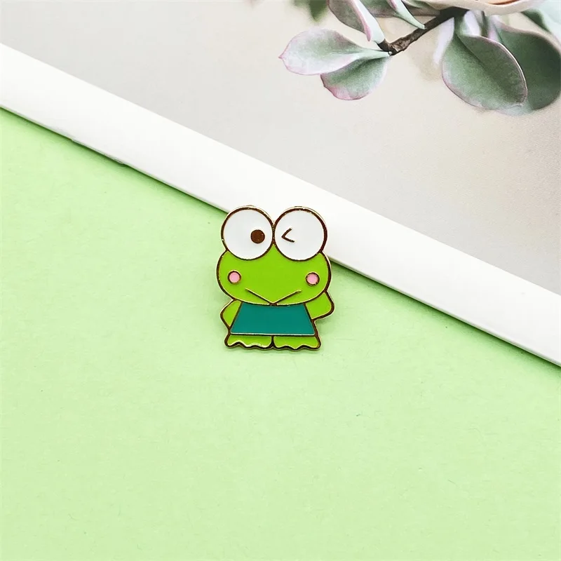 Funny And Cute Frog Alloy Dripping Oil Brooch Fun Fashion Small Animal Badge Student Backpack Accessories Pendant Pin Jewelry