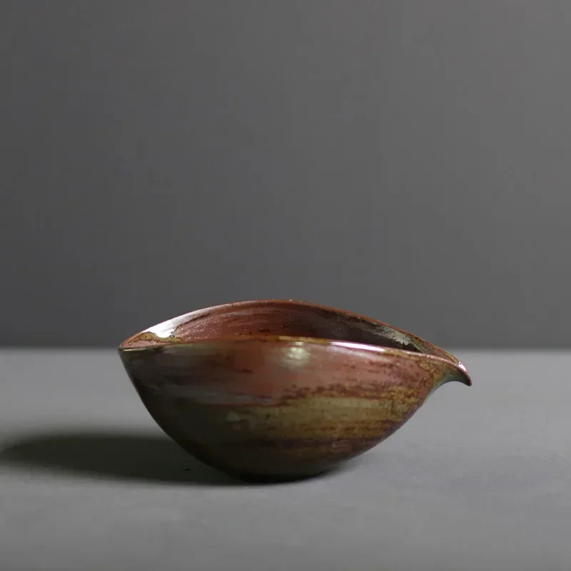 Gilded Irregular-Shaped Japanese Handmade Pottery Tea Divider Cup