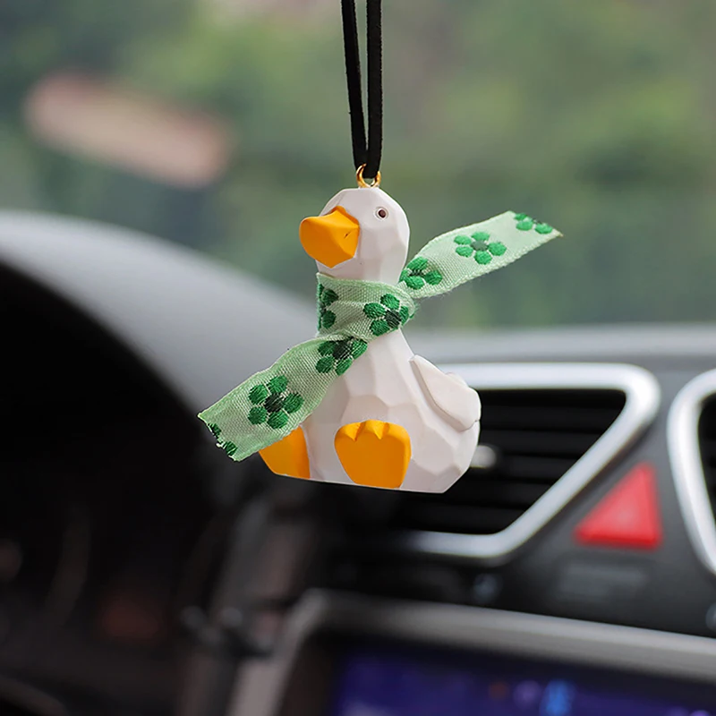 

Автомобильная подвеска в виде симпатичной утки из аниме, подвесные украшения на зеркало заднего вида, креативная Подвеска для интерьера, аксессуары для украшения автомобиля