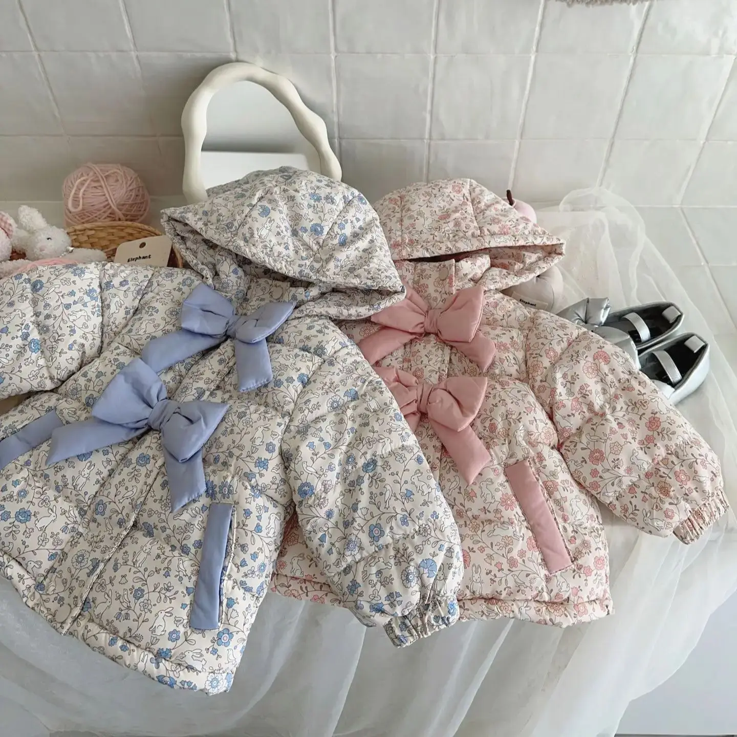 Children Jackets Girls Coat Cute Baby Girls Floral Print Cotton Padded Coat Winter Thick Warm Bow Hooded Coat Toddler Girls Quilted Jacket Outerwear