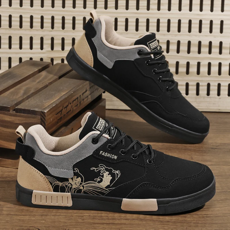 أحذية كاجوال سهلة التنظيف للرجال