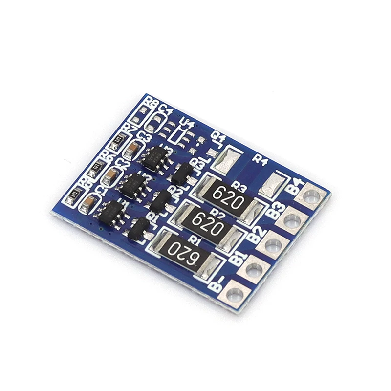 Cinq connecteurs XT60 pour batterie RC 4S 6S alignés, avec étiquettes de polarité visibles.