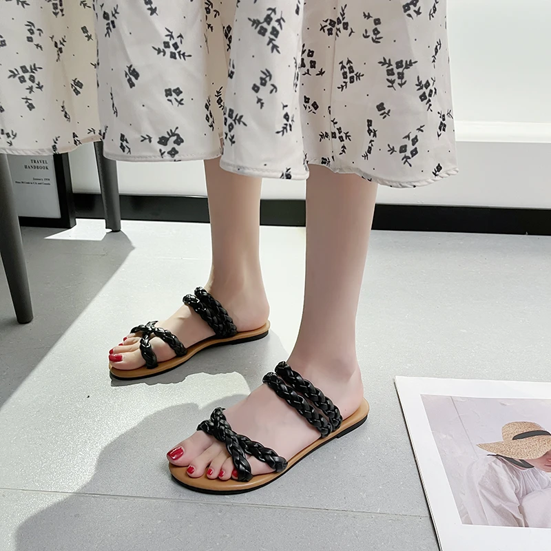

2023 Flat Slippers Women's Shoes Summer New Women's Sandals Sexy Chain Sandals Women's Casual Comfortable Beach Slippers Sandals