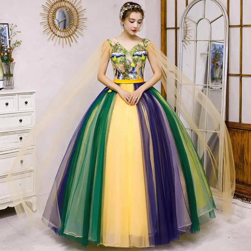 

New Embroidery Quinceanera Dresses Classic V-neck Colorful Tulle Ball Gown Elegant Floor-length Sleeveless Robe De Bal Plus Size