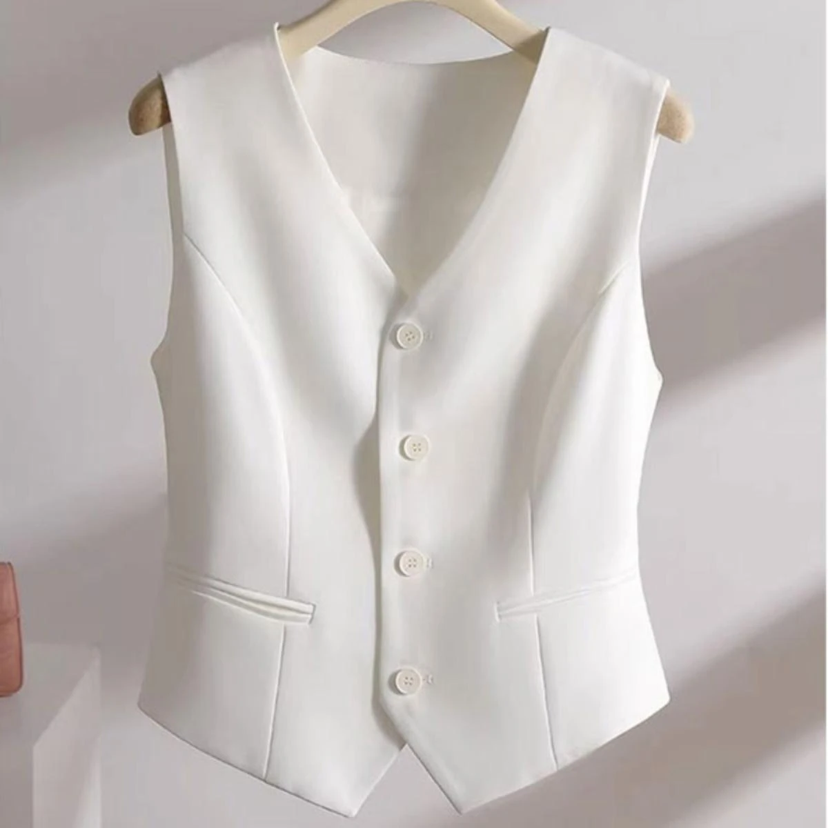 Suit Vests Women Simple Single Breasted V-neck Sleeveless Coats Daily Outwear Aesthetic Korean Style Slim All-match Trendy New 2
