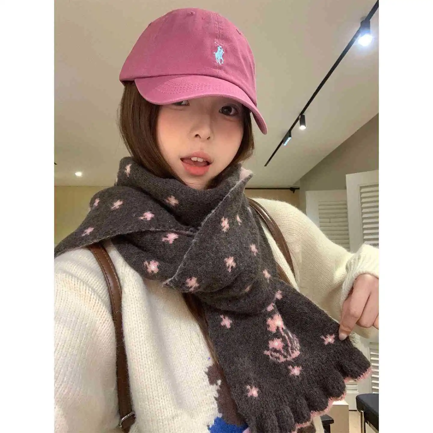 Brown double-sided deer flower scarf