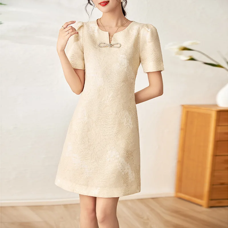 

High end light luxury socialite temperament, heavy-duty diamond inlaid bow, silk jacquard, French high-end A-line dress, summer