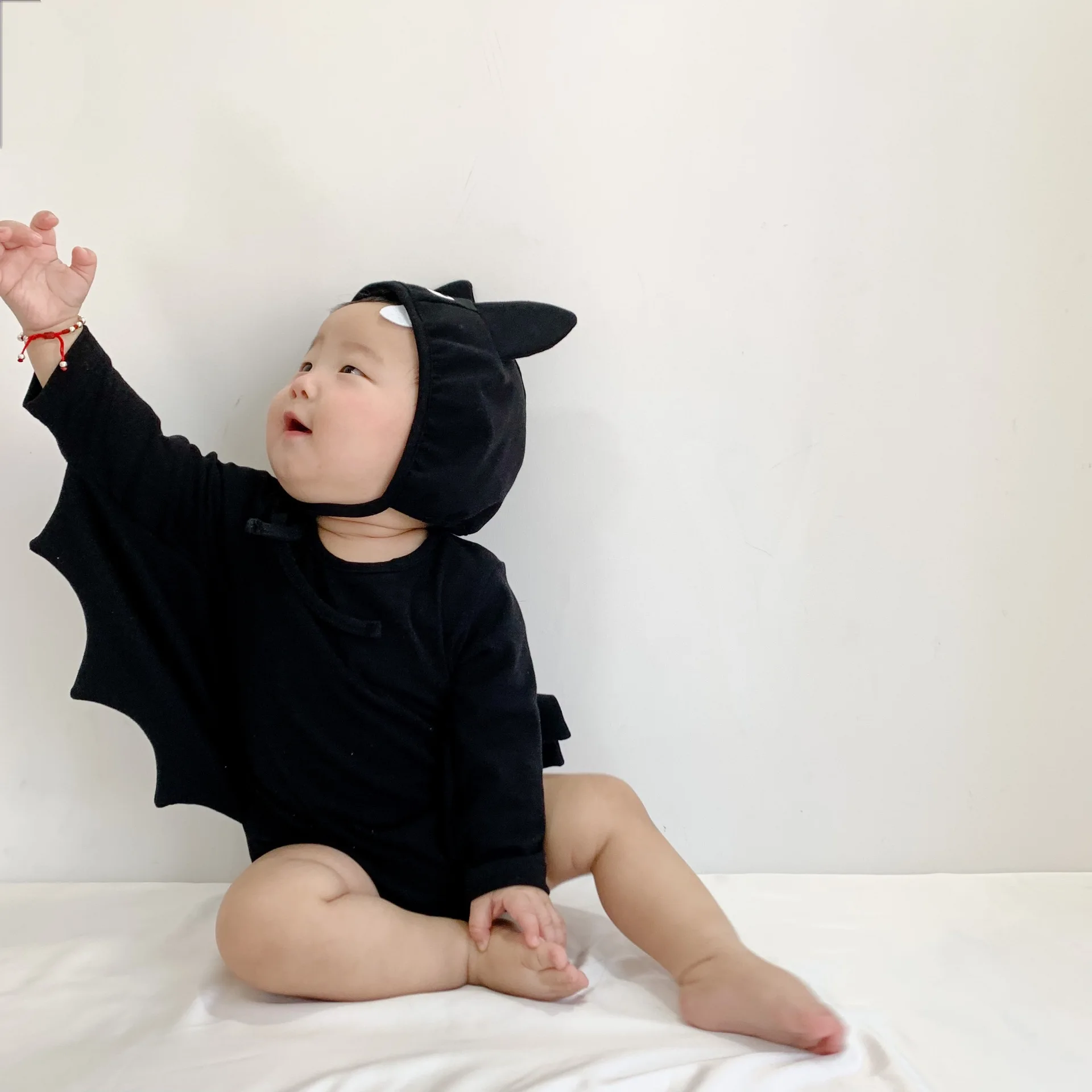 Zanjkr Kawaii Roupas Onesie Halloween Meninos Recém-nascidos Estampas de  Desenho Cosplay Macacão Fantasia Infantil Macacão Chapéu Roupas, Preto, 0-3  Meses : : Moda