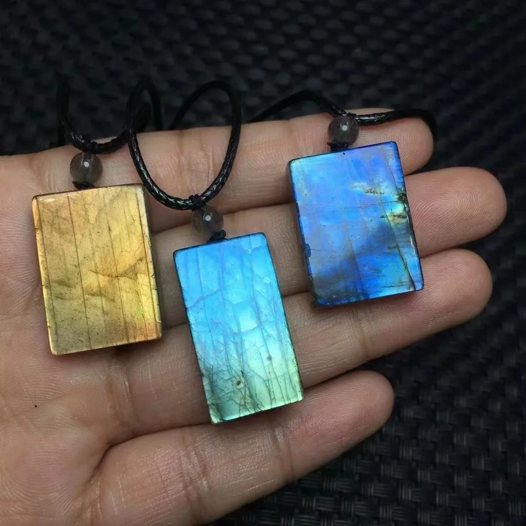 

Unit One Piece Pretty Popular Natural Rainbow Labradorite Crystal Healing Square Pendant With Leather Rope For Jewelry Gift