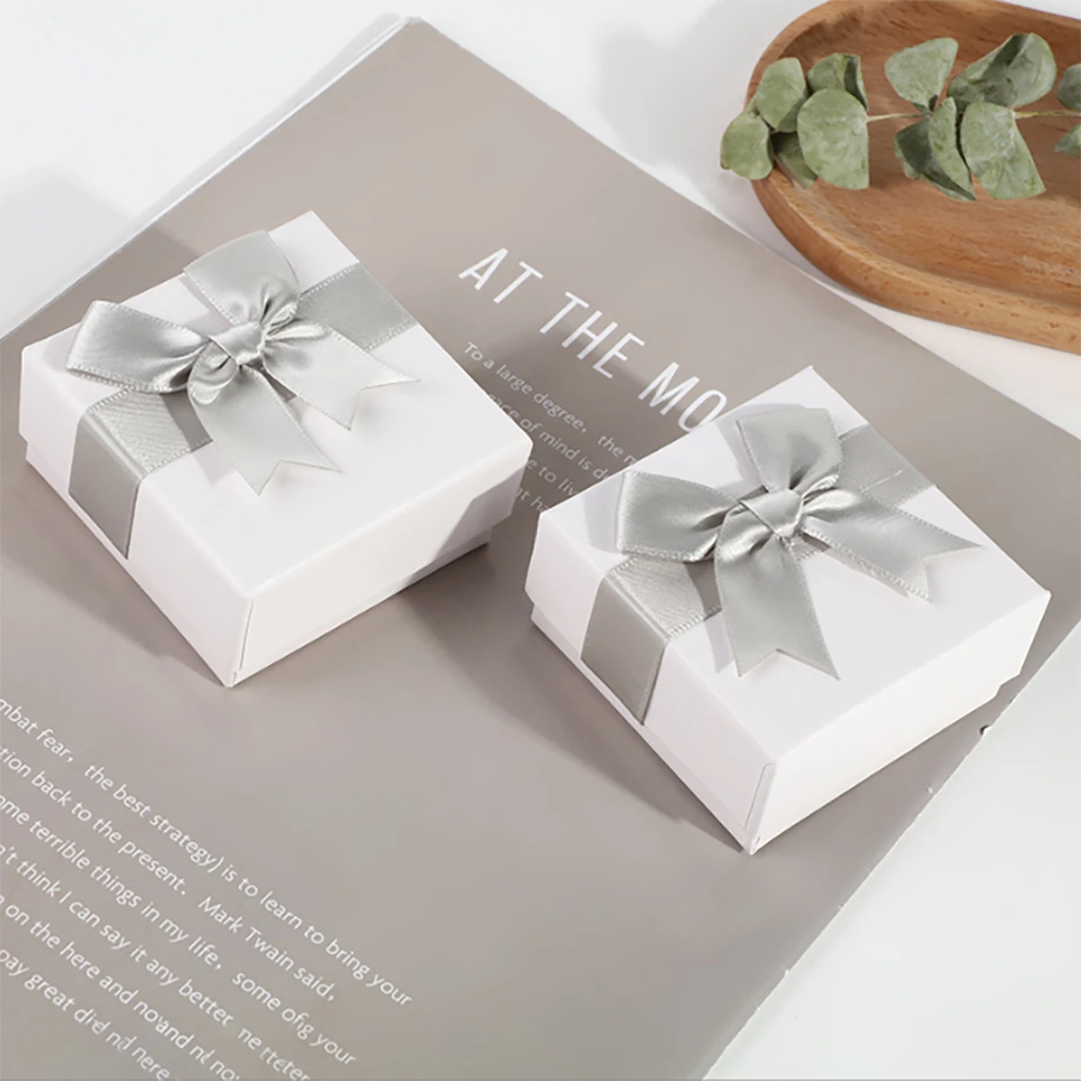 Elegant Grey Satin Bow Jewelry Gift Box