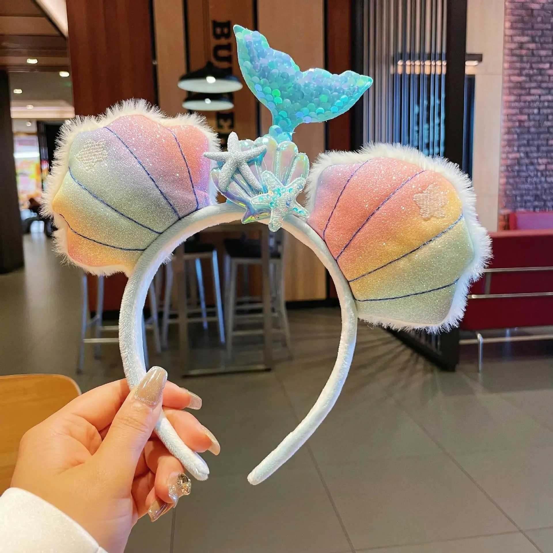 Gradient Mermaid (blue starfish)