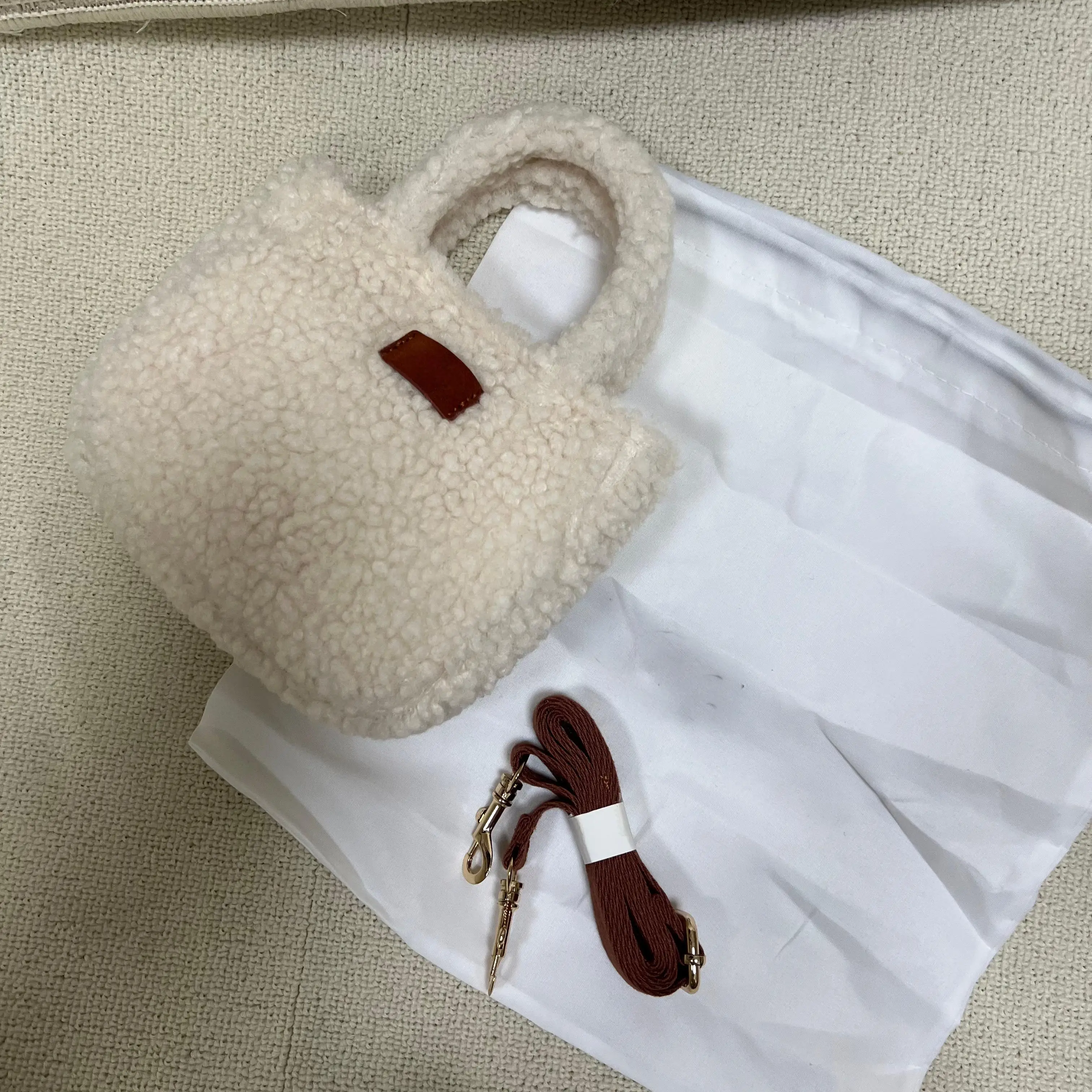 Handbag Size and Proportion