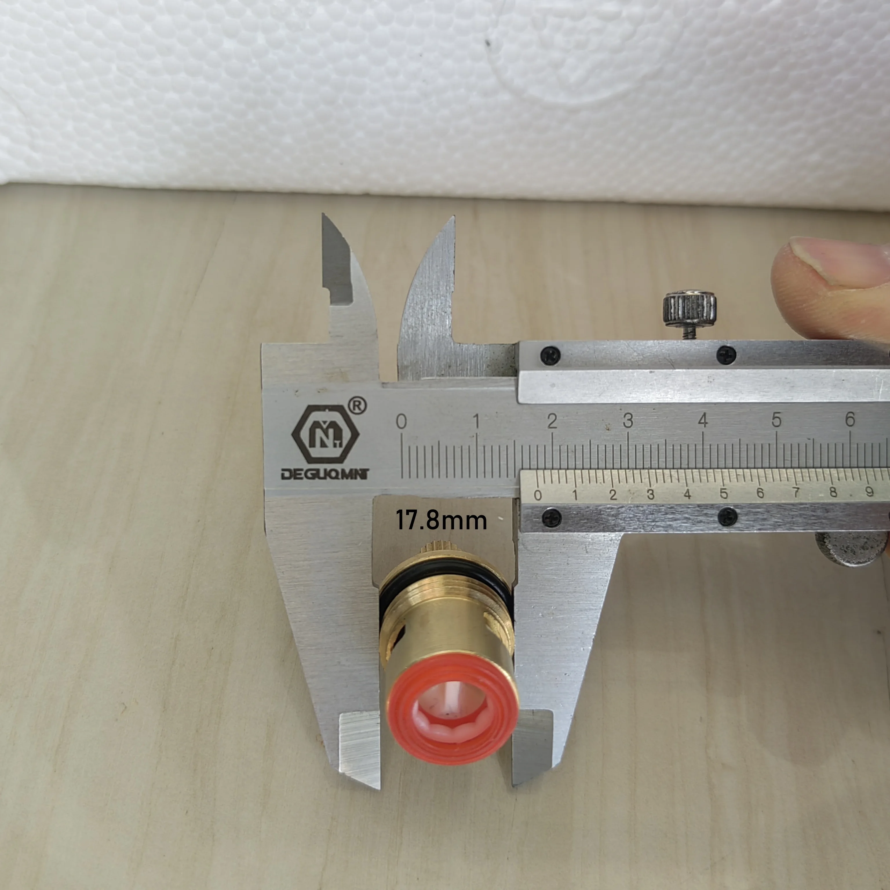 1/4 Turn G3/8 single Teeth Brass Cartridge Accessories Hot or Cold Faucet Brass Valve Core