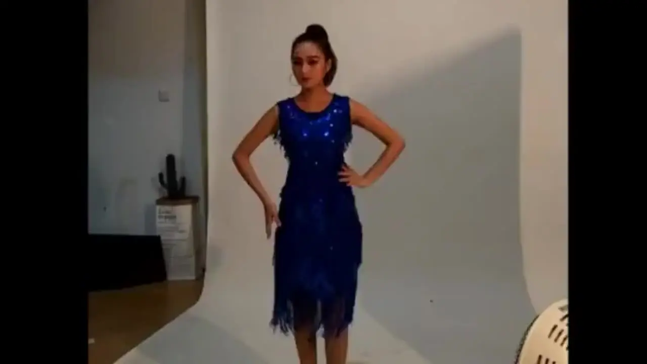 女性ラテンシャイニーワンネックノースリーブドレス1920年代スパンコールフリンジチャールストンフラッパーダンスドレス見事な20年代グレートギャツビー  ドレス - AliExpress [meilun] レディース スパンコールフリンジ 1920年代 フラッパー風 パーティーダンスドレス, image size:1280x720