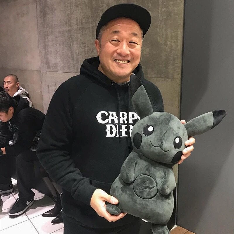 黒いピカチュウ キーホルダー FRGMT 2019 黒いピカチュウ キーホルダー