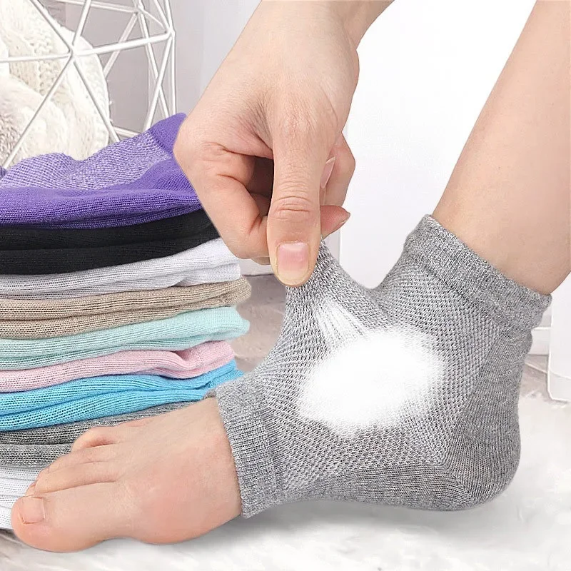 

Gel heel crack resistant socks mesh breathable cotton sock cover heel protection Protect your feet Exude your happy