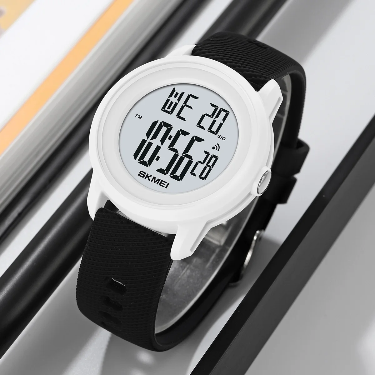 SKMEI 2218 Cool Digital Countdown Sport Watches For Men Women Student 5Bar Waterproof Stopwatch Wristwatch Clock reloj hombre 3