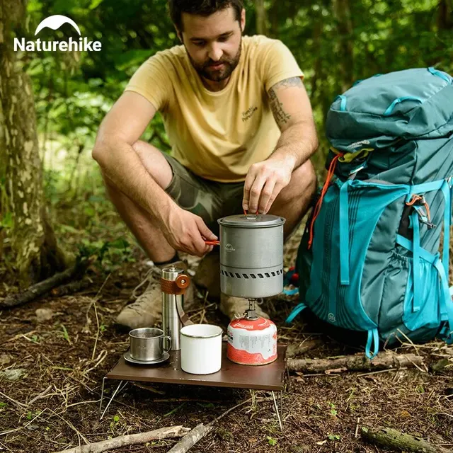 Naturehike의 편리하고 내구성 있는 캠핑 미니 테이블로 야외 활동을 더 즐겁게