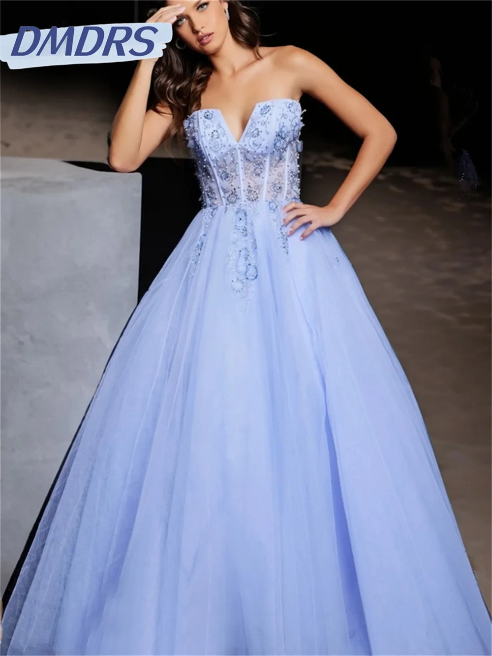 Рисунок 3 - Элегантное вечернее платье без бретелек